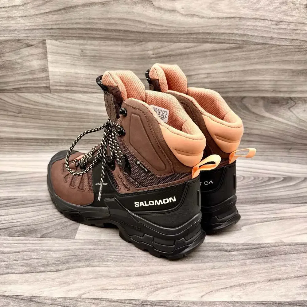Salomon Quest 4 GTX Hiking Boots Men’s 8 / Women’s 9.5